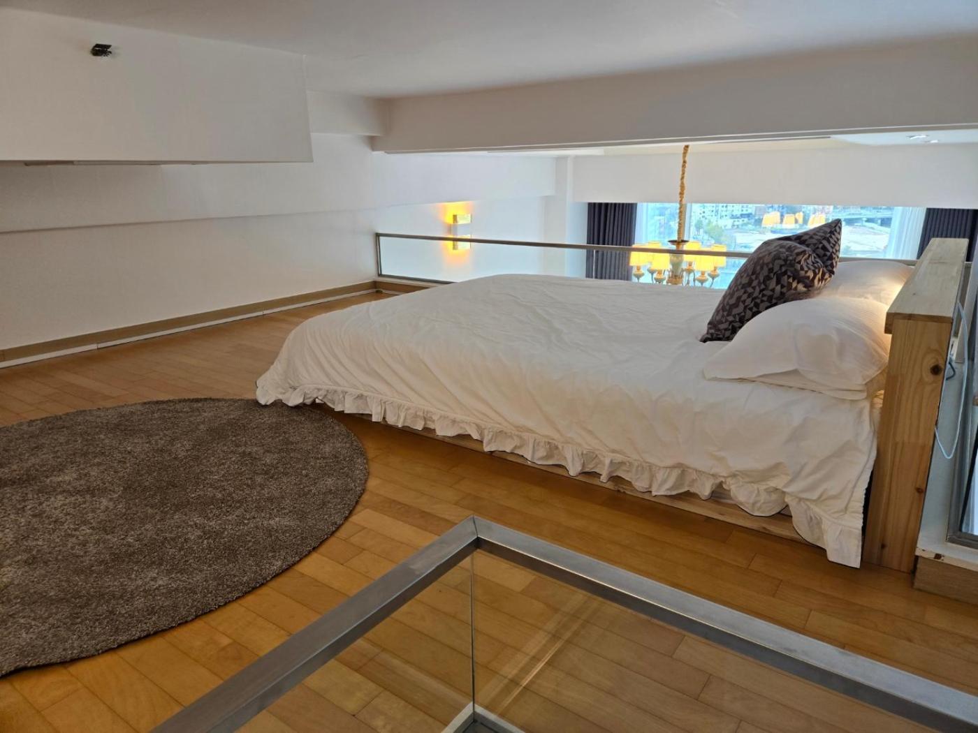Gleam House Apartment *