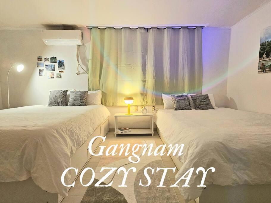 Gangnam Cozy Near Sinnonhyeon, 3 Queen Beds, Sofa Apartment *