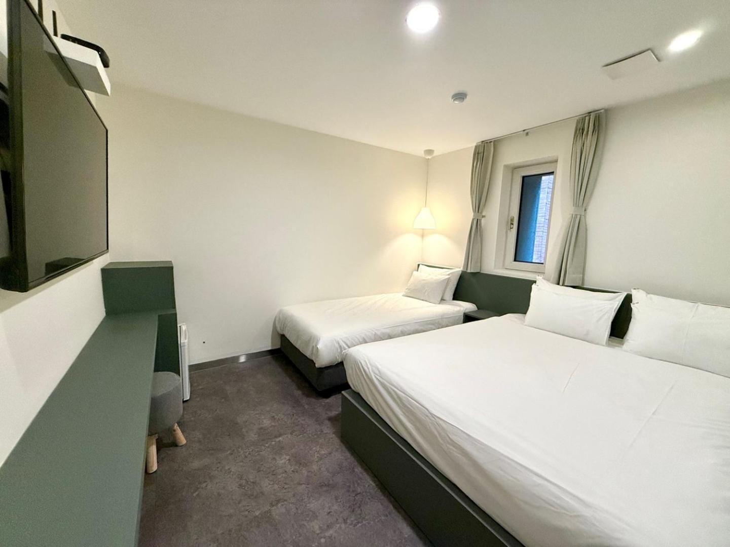Firststay Hongdae 2* Seul