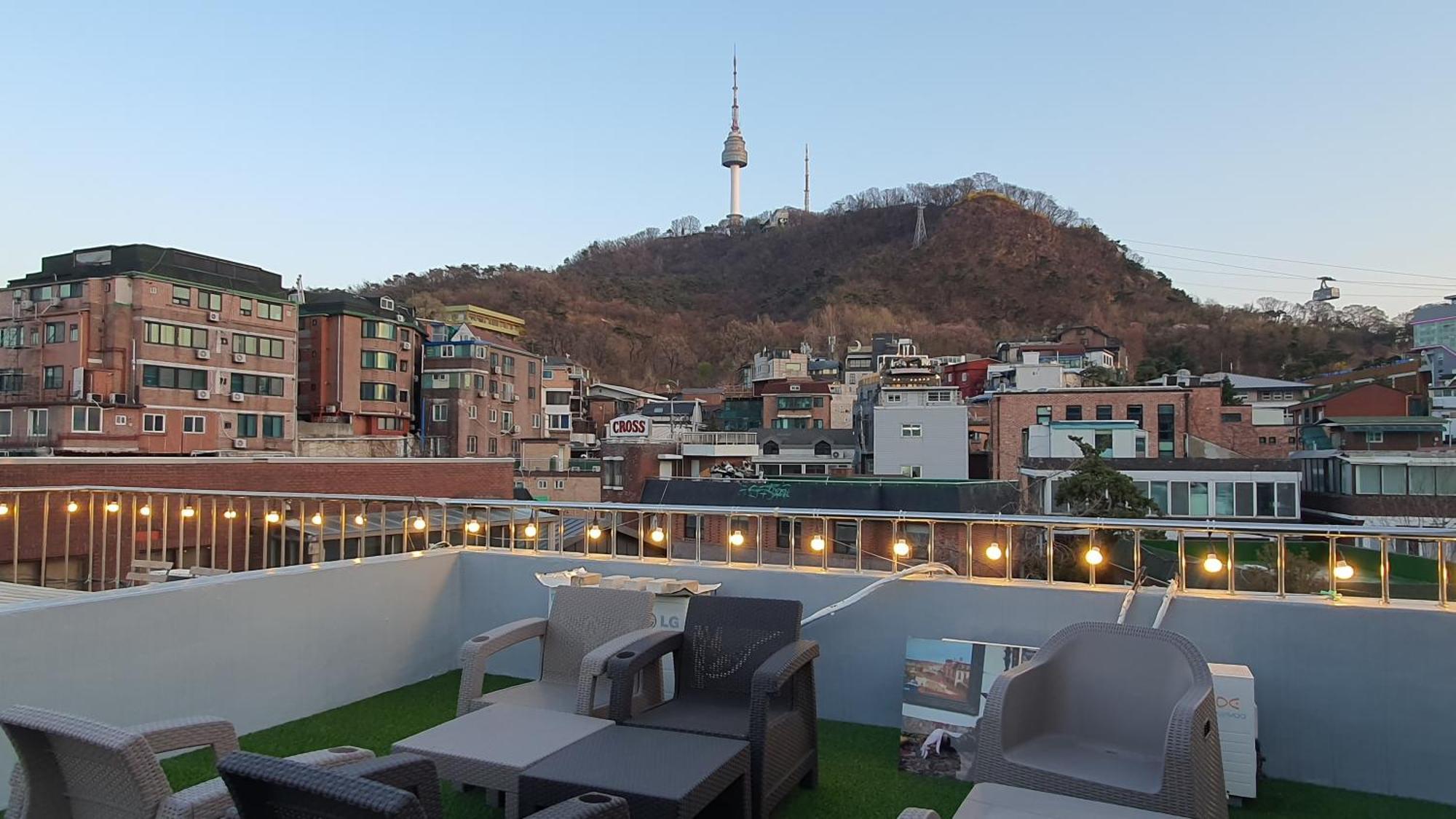 Cave Myeongdong Hostel *