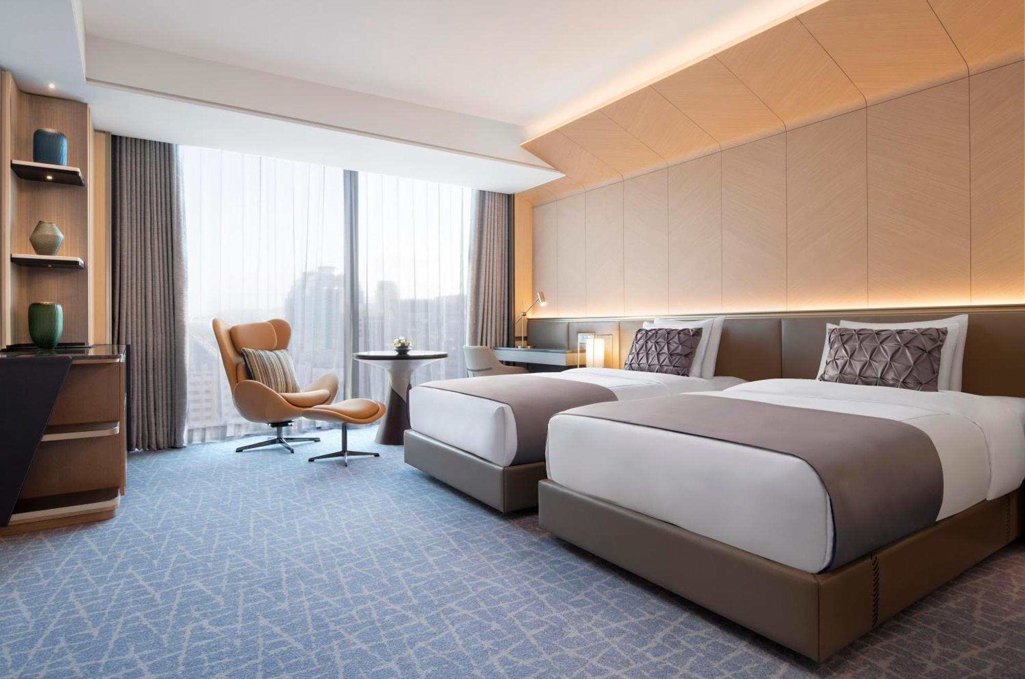 Fairmont Ambassador Hotel
