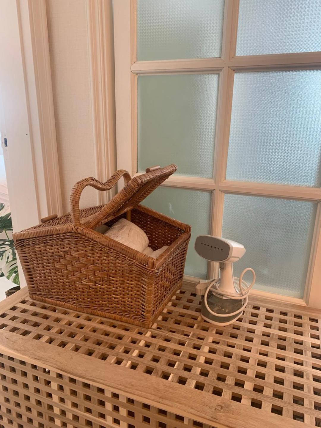 Modernstay Hongdae#mangwon Local Market 10mins, Hongdae, Airport Bus, Hanriver Park 10min,family Apartment *