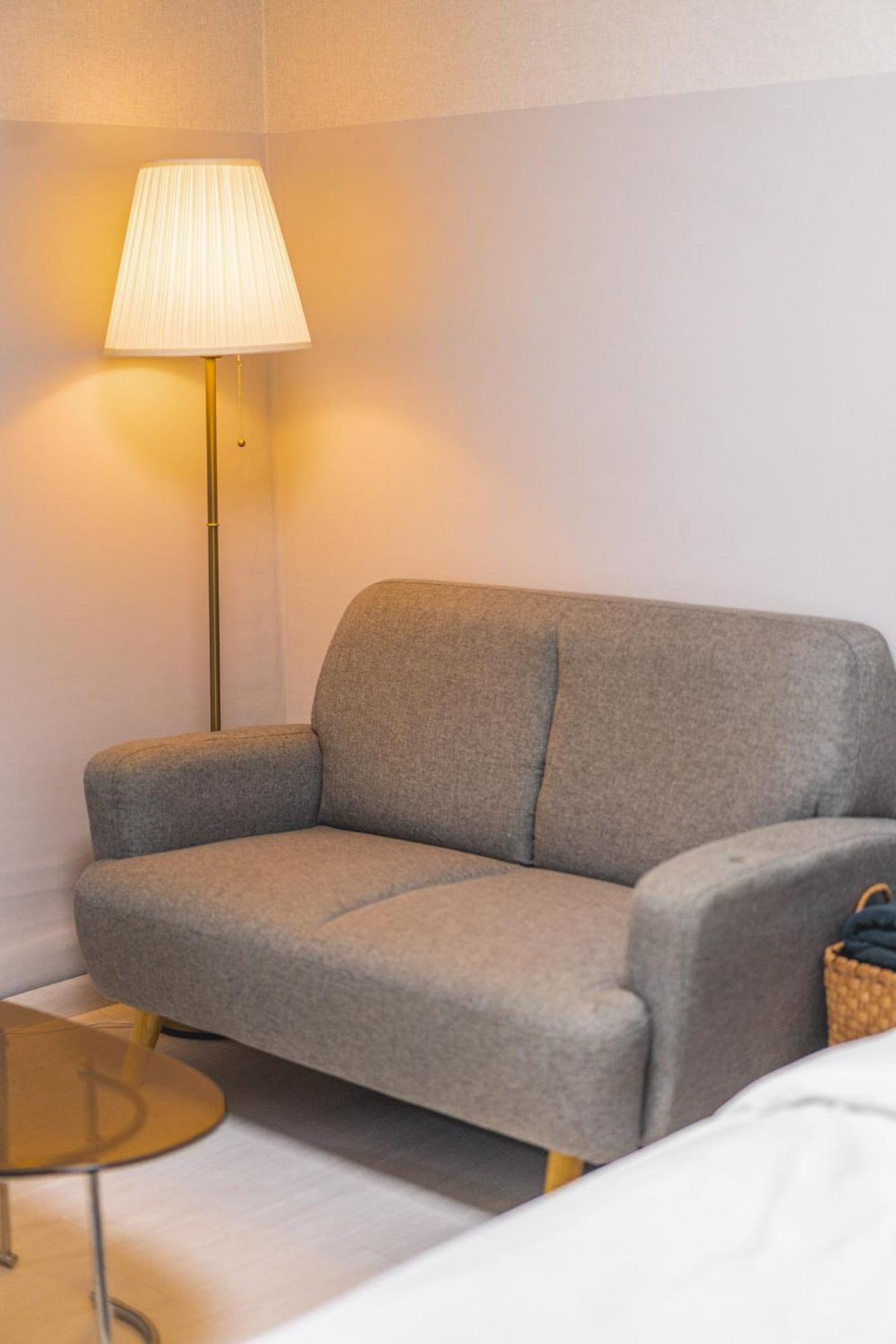 Apartment #hapjeong Station Cozy Chunbae's House Seoul