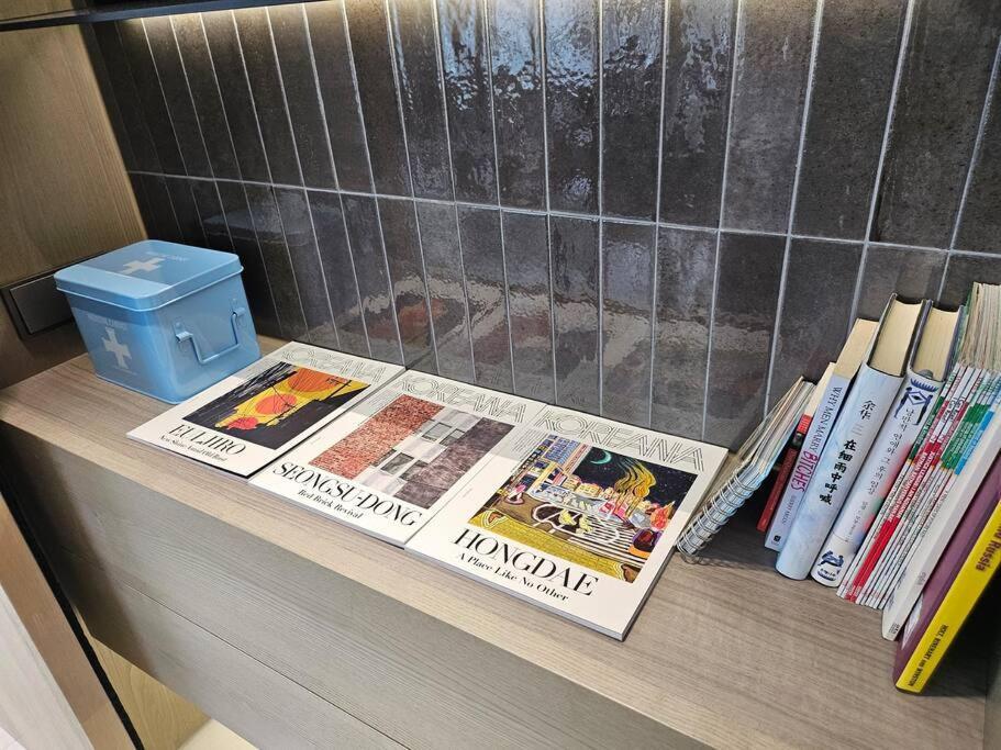 Apartment Modern Luxury In Gangnam With Cityview&wine Seoul