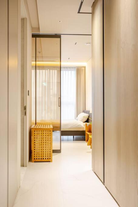 Modern Luxury In Gangnam With Cityview&wine Apartment