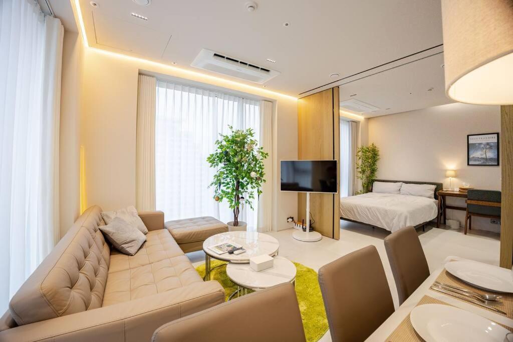 Modern Luxury In Gangnam With Cityview&wine Apartment *