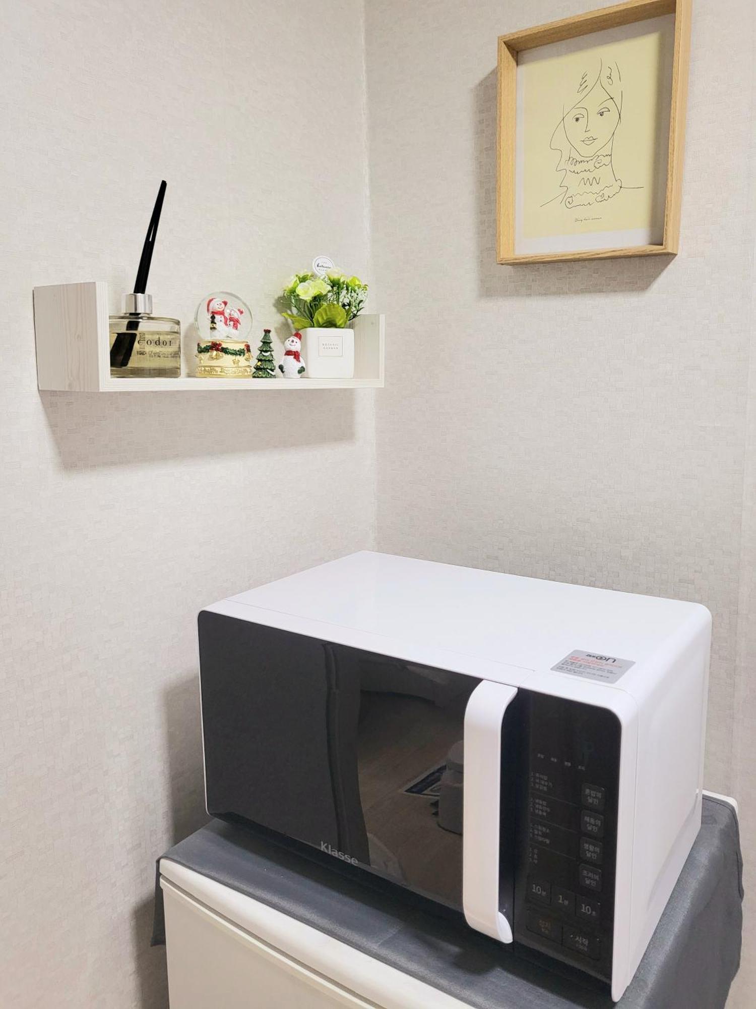 Apartment Moon House In #quiet #airport Transport Nearby#1 Min To Line2 Nakseongdae Subway *