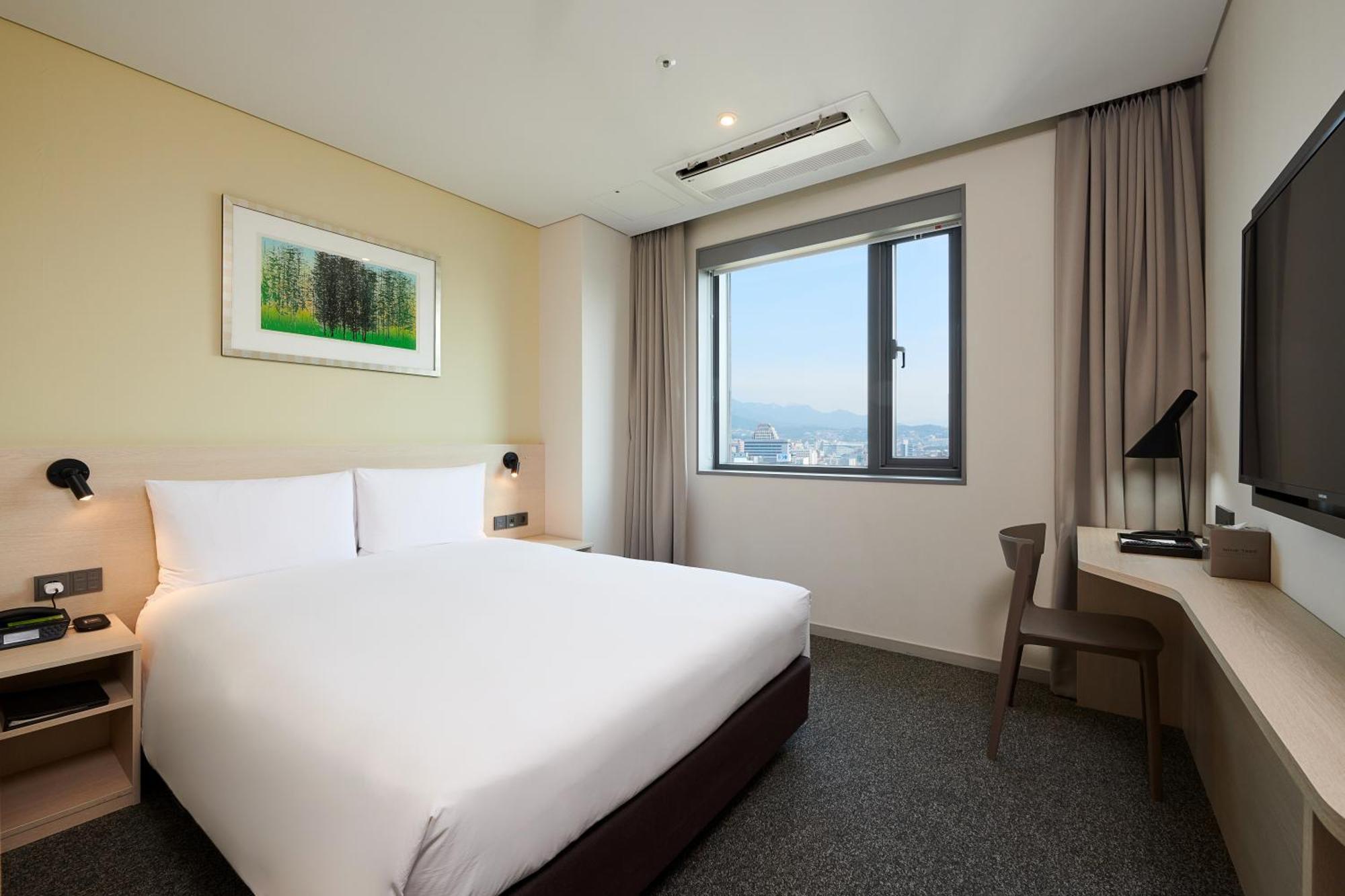 Hotel Nine Tree By Parnas Dongdaemun 4*
