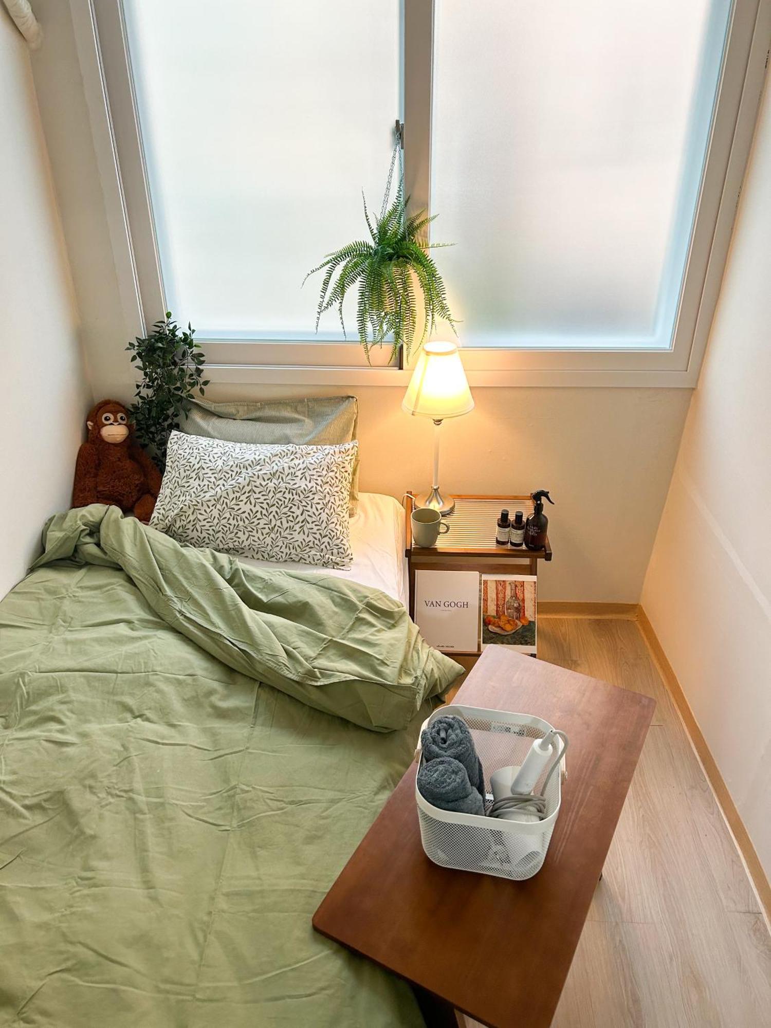 Hostel Pocket Hongdae *