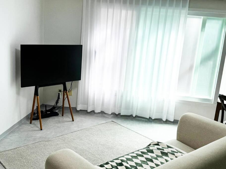 Apartment Foreigner Only - Han's House *