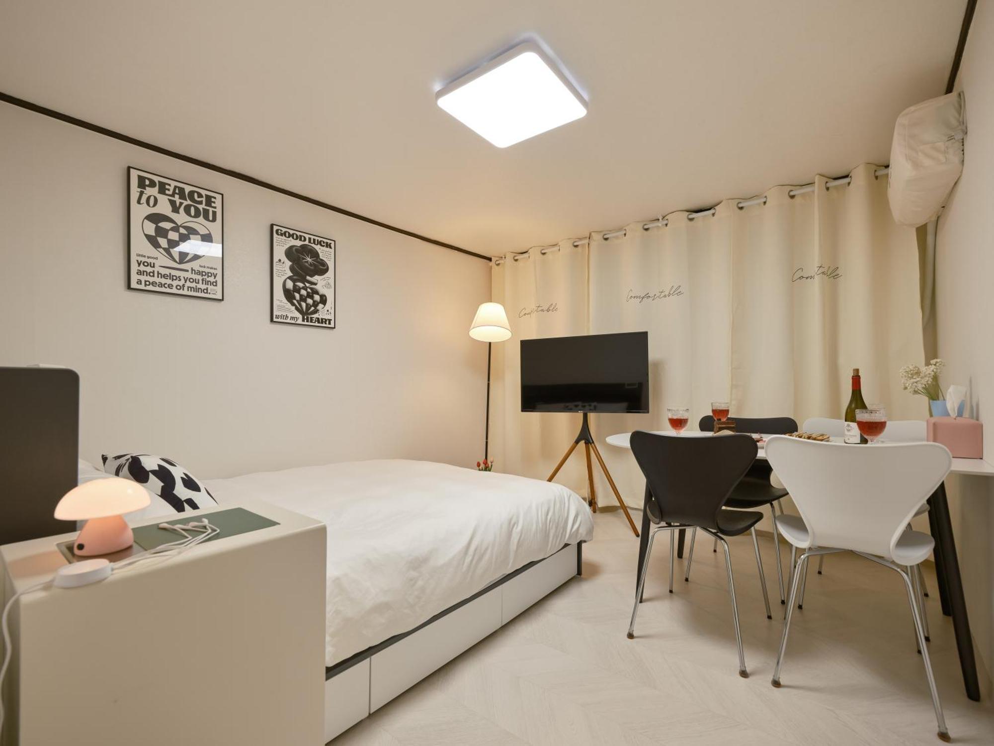 Warm Place Seul