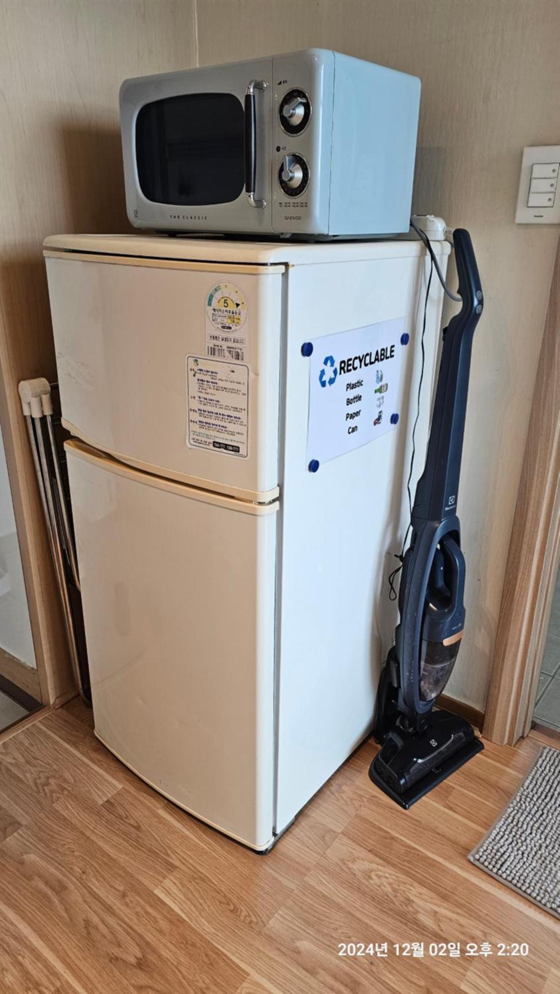Hongdae Residence-5 1min From Hongik Uni Station Exit #1 Apartment Seoul