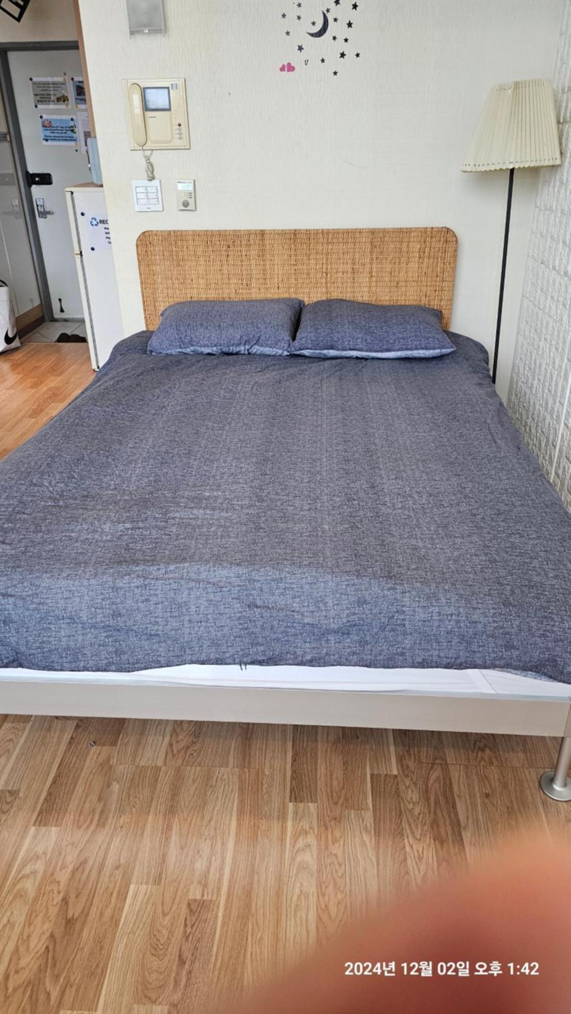 Hongdae Residence-5 1min From Hongik Uni Station Exit #1 Apartment *