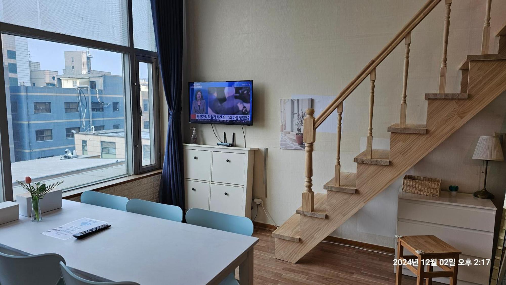 Apartment Hongdae Residence-5 1min From Hongik Uni Station Exit #1 Seoul