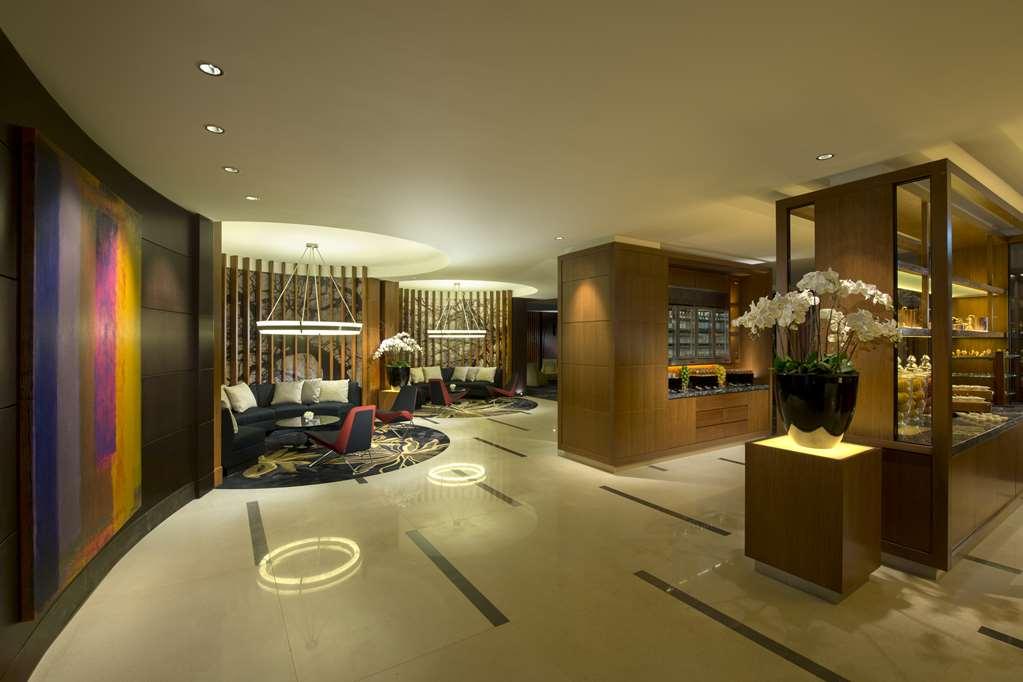 Hotel Conrad