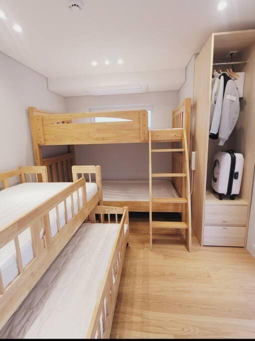 Apartment Palmtree Myeongdong 101