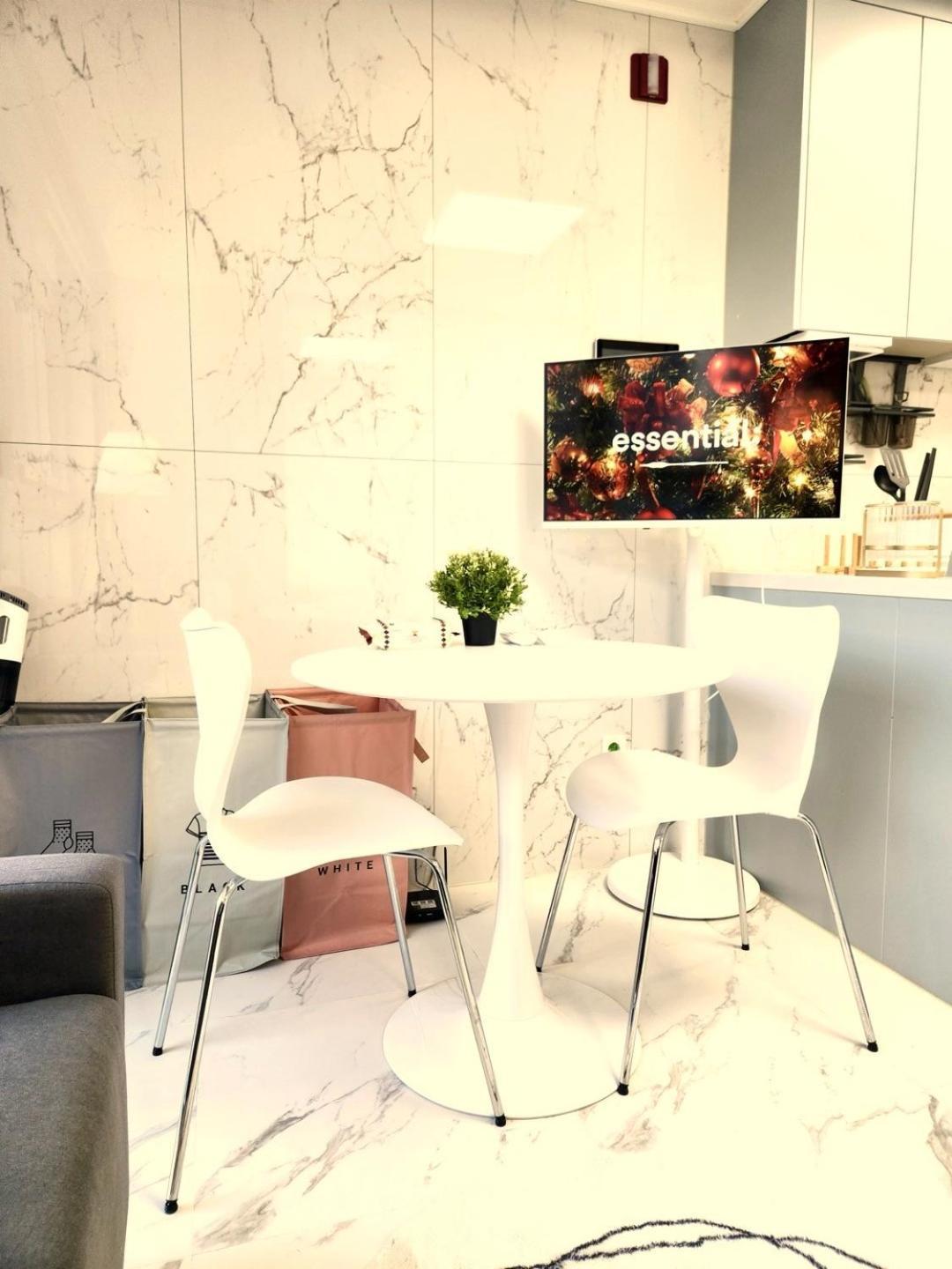 Majestic Apartment *