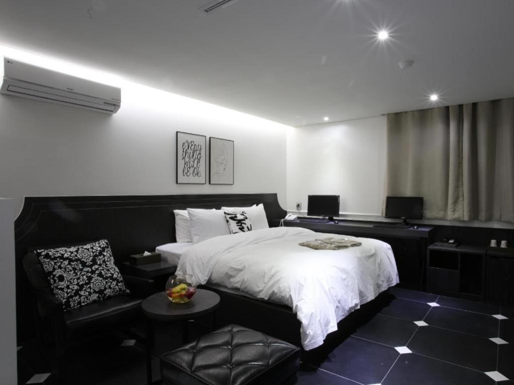 Lexy Motel