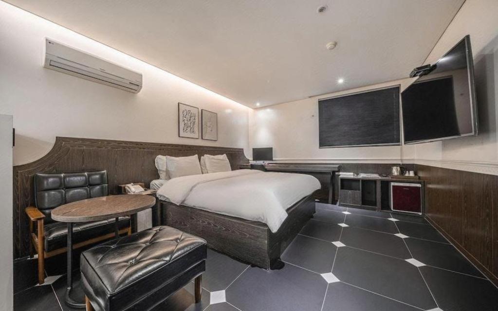 Lexy Motel 2*