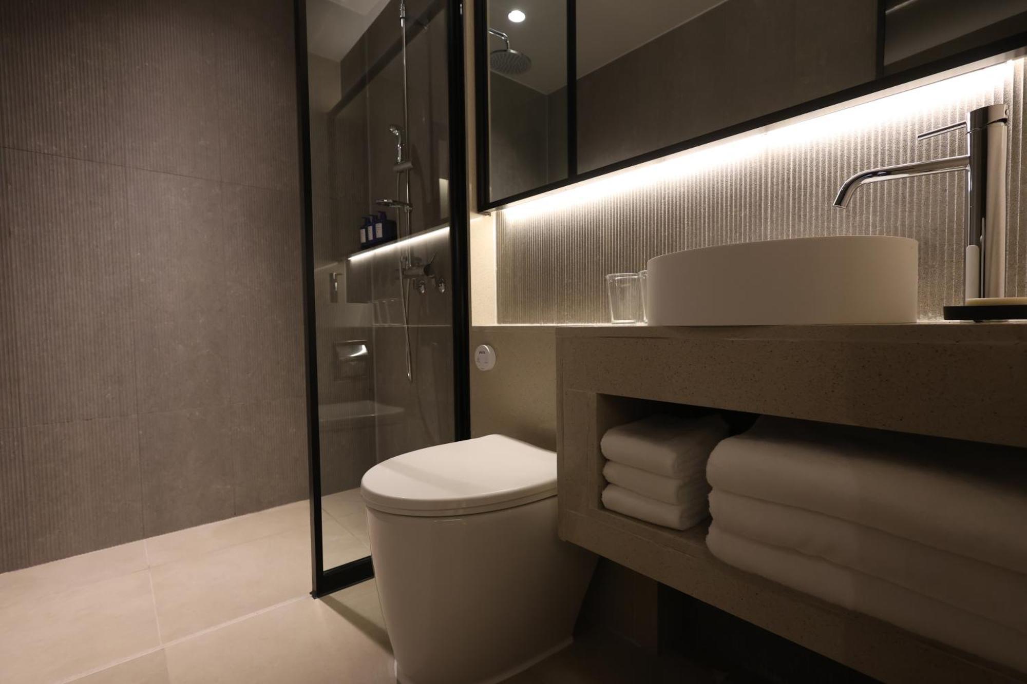 New Blanc Myeongdong 4* Seoul