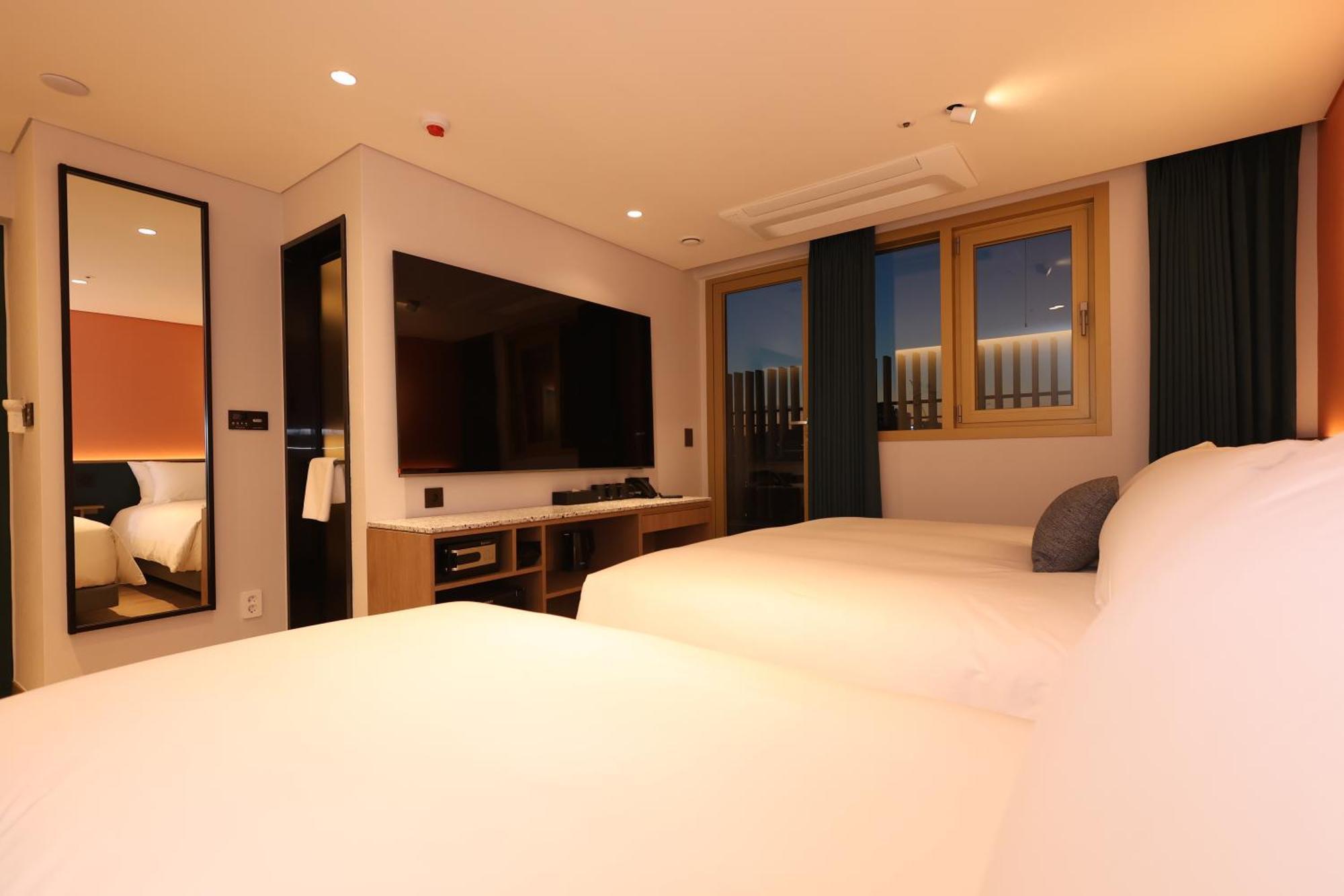New Blanc Myeongdong Hotel 4*