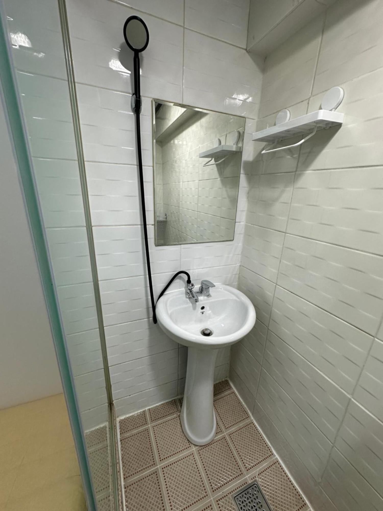 Capsule hotel Sinchon S