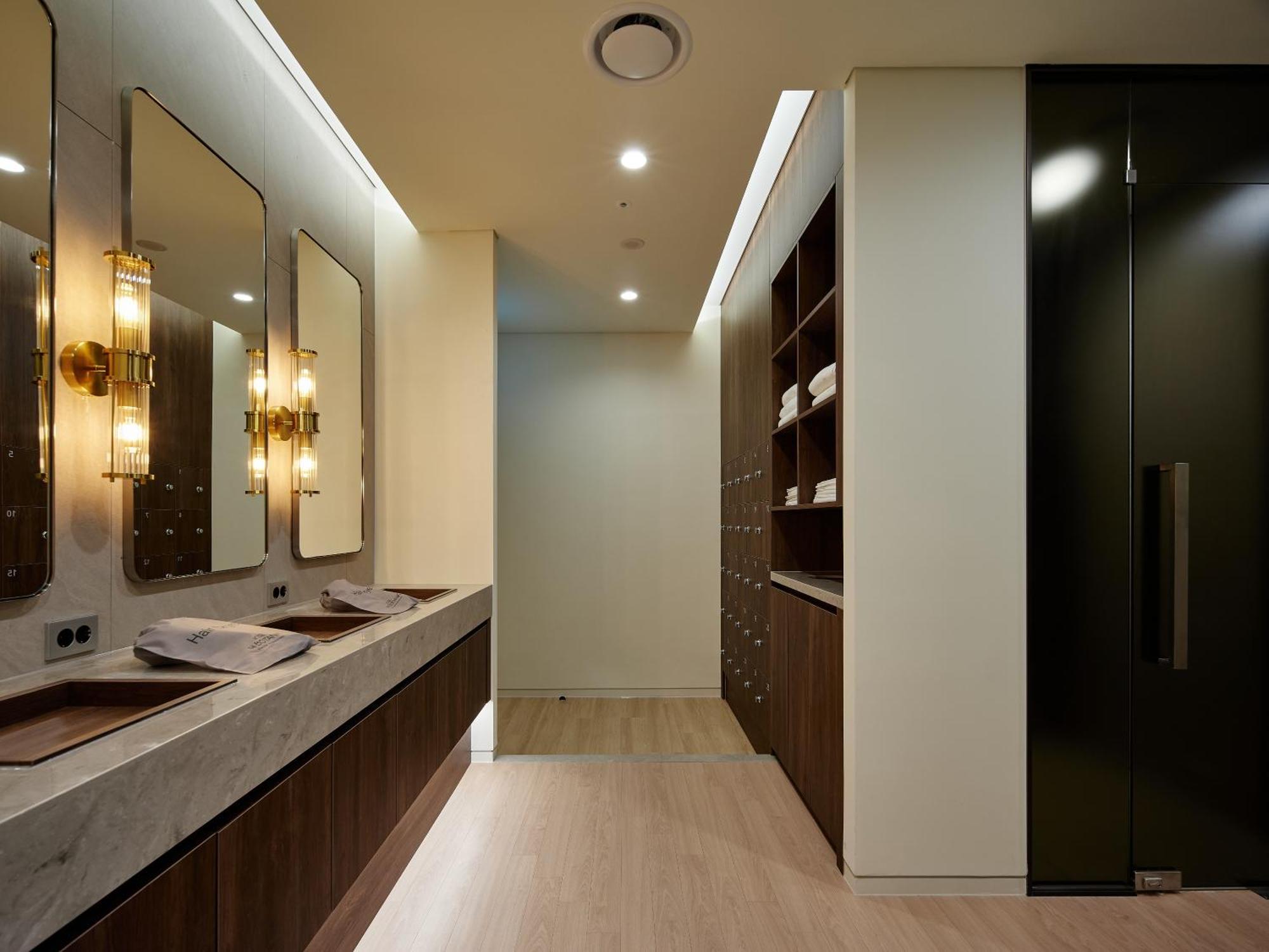 Hotel The Botanik Sewoon Myeongdong