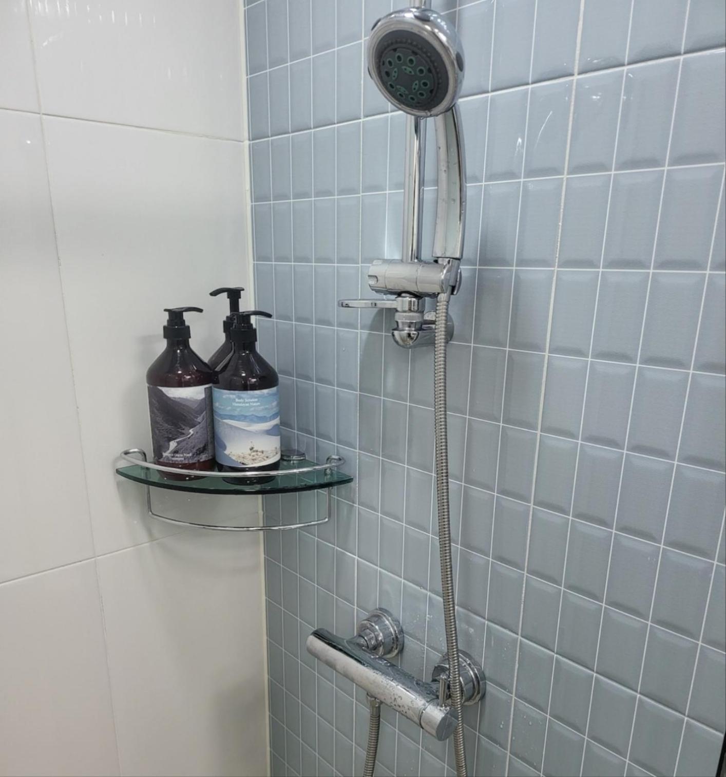 Pangsapuri Gangnam House, Just 1 Mins From Sinnonhyeon Stn, 5 Mins From Gangnam Stn Seoul