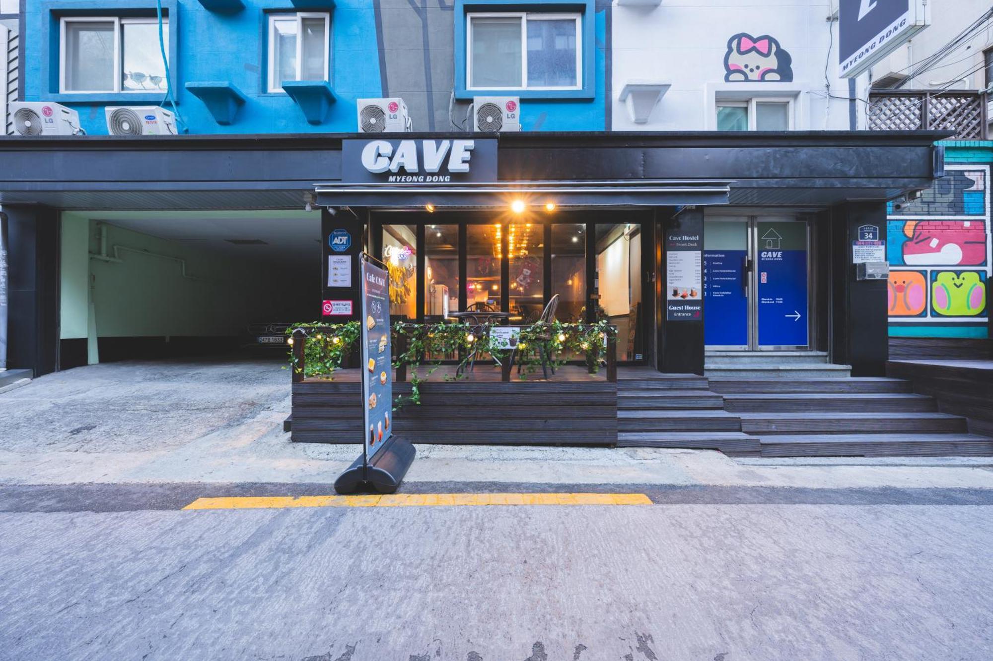 Hostel Cave Myeongdong