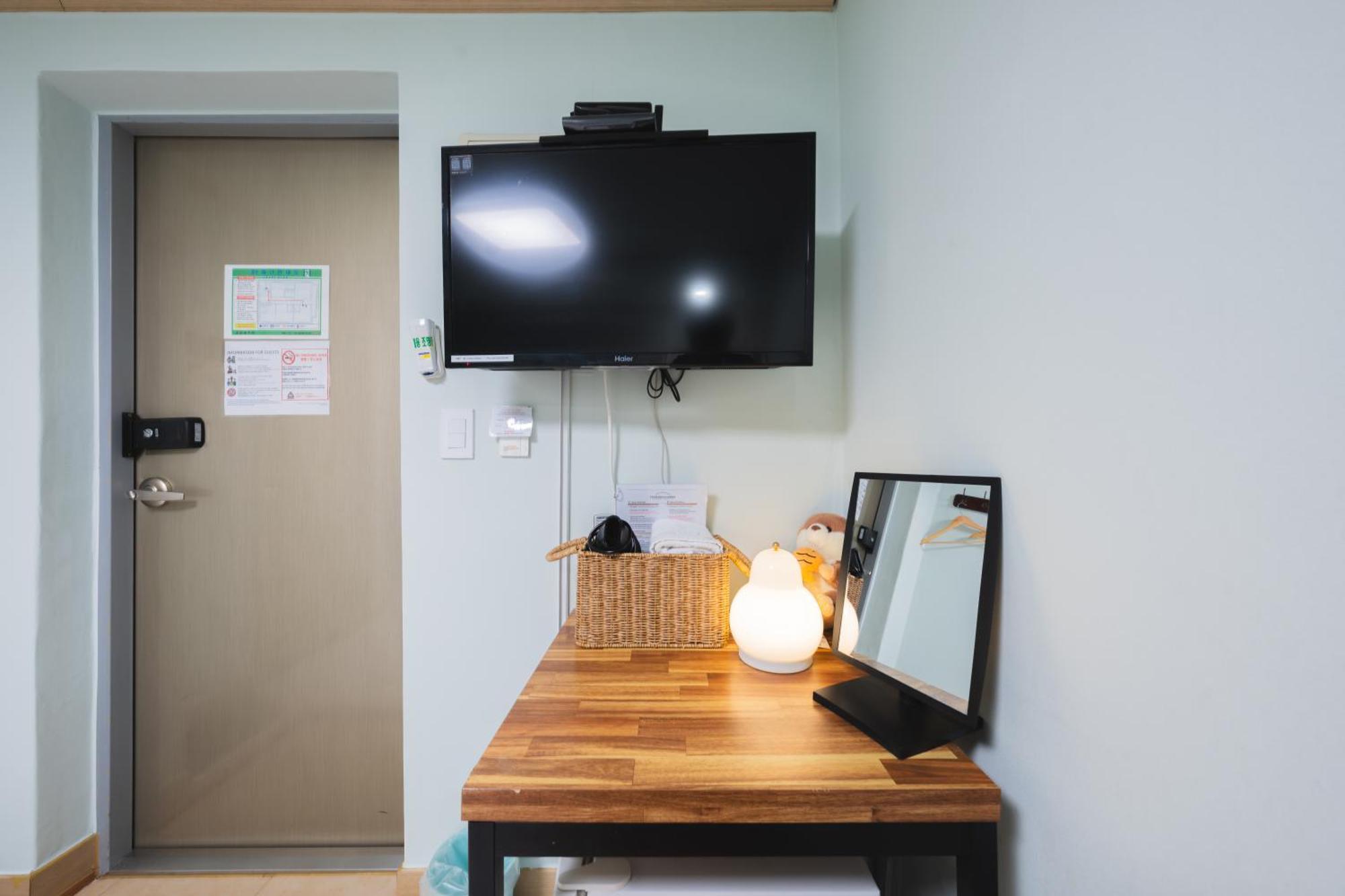 Cave Myeongdong Hostel *