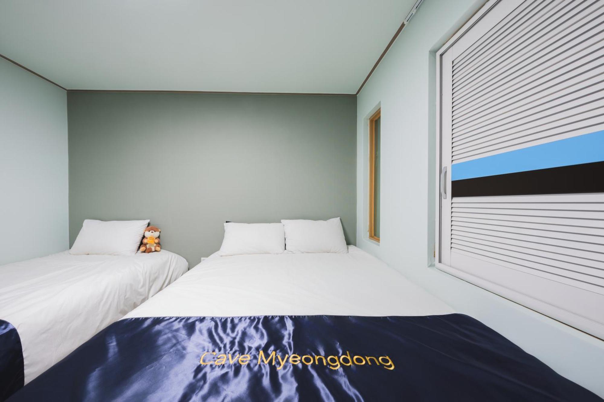 Hostel Cave Myeongdong *