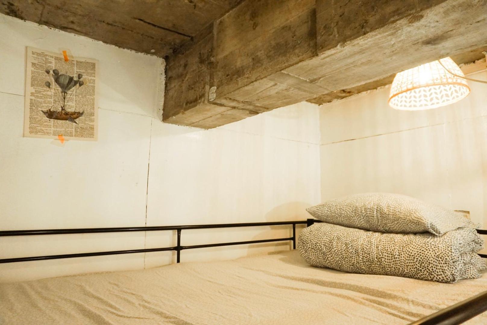 Space Ara Hostel *
