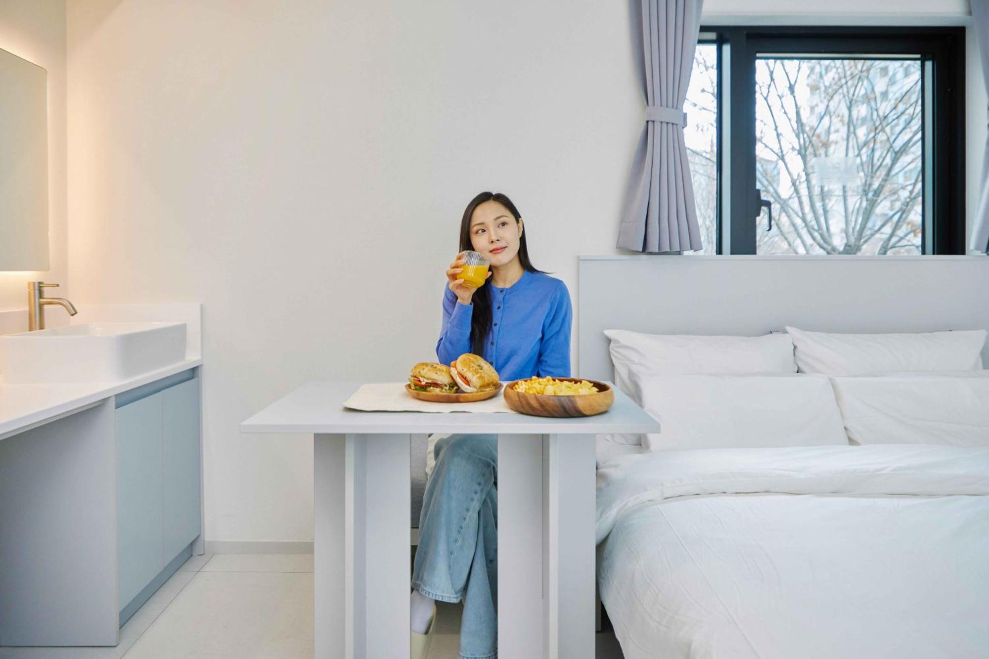 Aank Air Gaebong Hotel