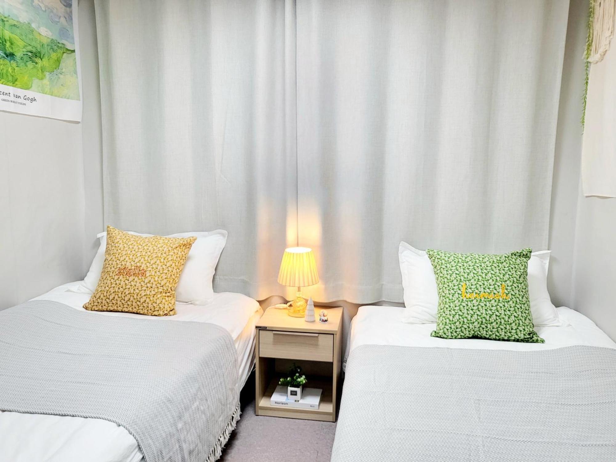 Apartment Moon House In #quiet #airport Transport Nearby#1 Min To Line2 Nakseongdae Subway Seoul