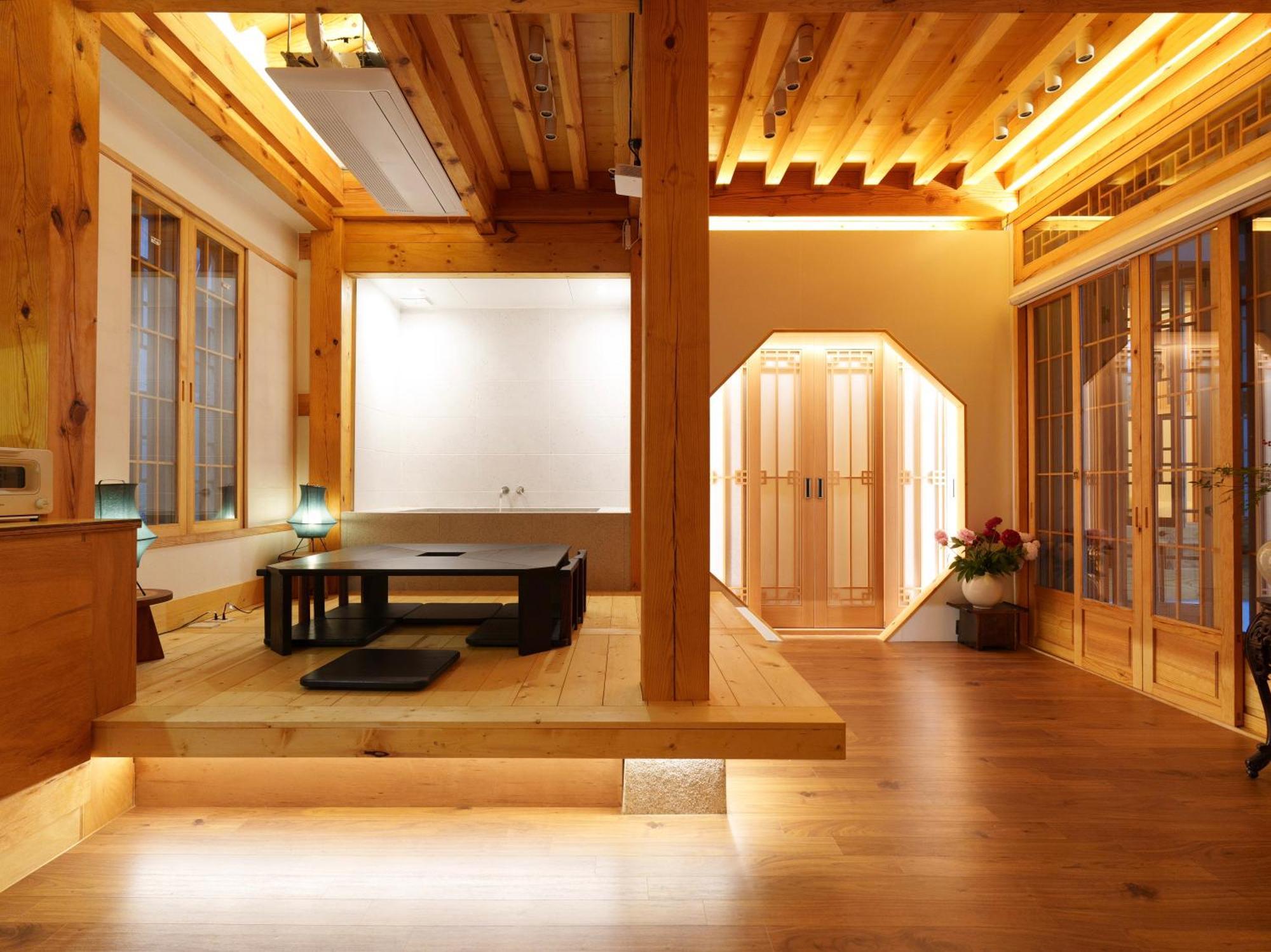 Awik Hanok Seul