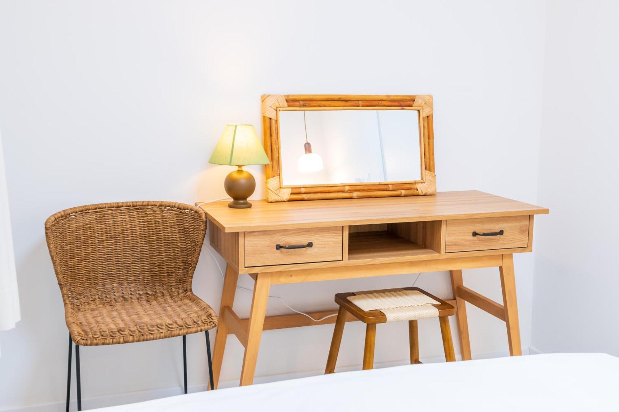 Mineheal Stay- Private Entire House In - Near Ehwa, Sinchon, Hongdae Station With Pick Up Service Seoul