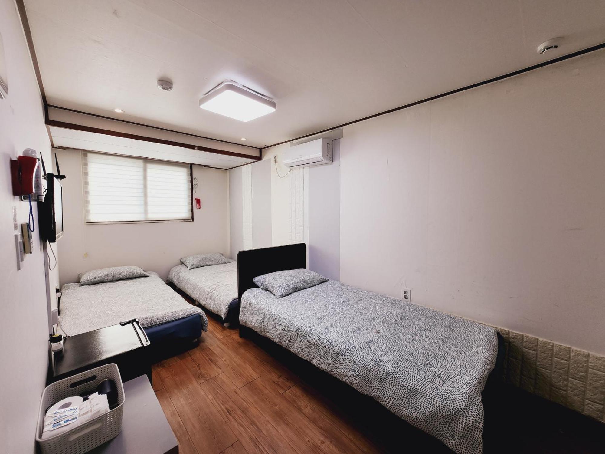 Olive Myeongdong Hostel *
