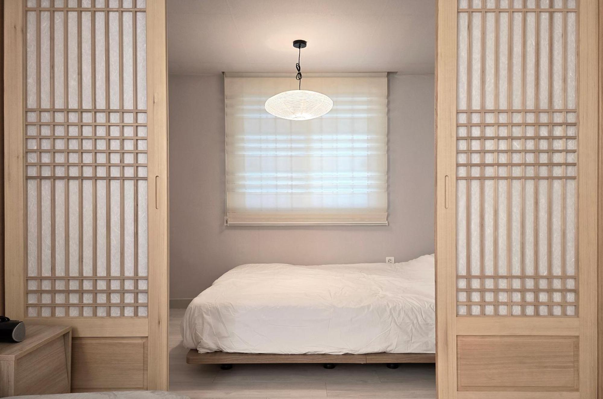 Colliv Yeonnam Guest house