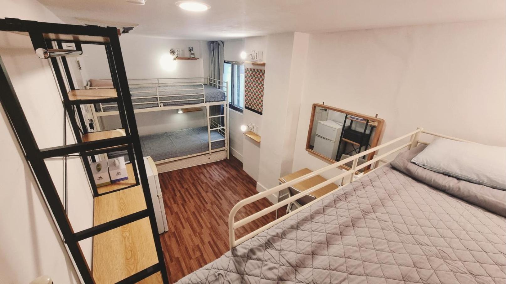 Hostel Blue Boat Myeongdong Seoul