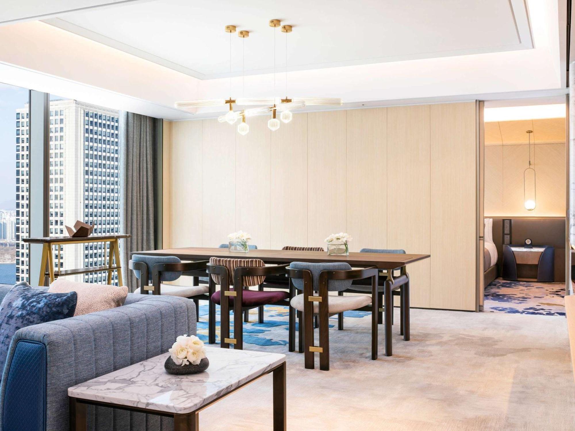 Hotel Fairmont Ambassador