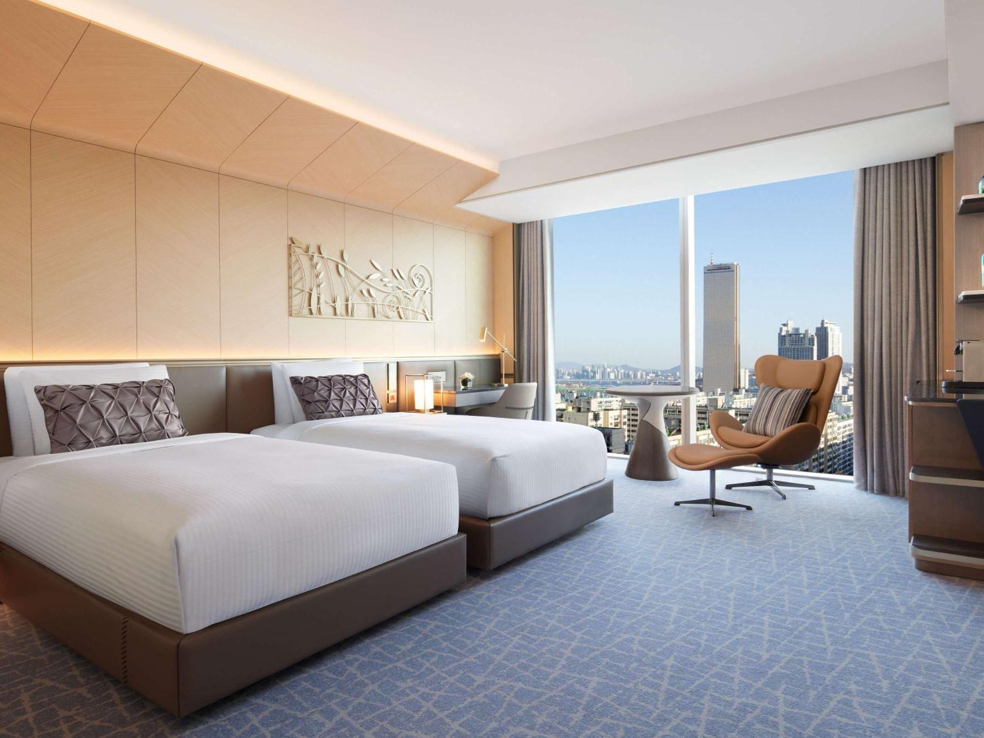 Hotel Fairmont Ambassador
