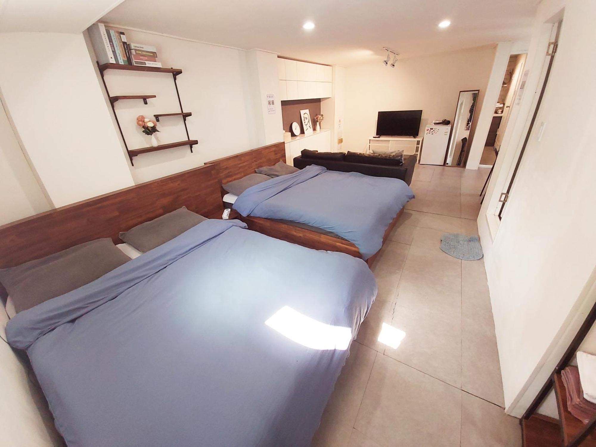 Hostel Blue Boat Myeongdong *