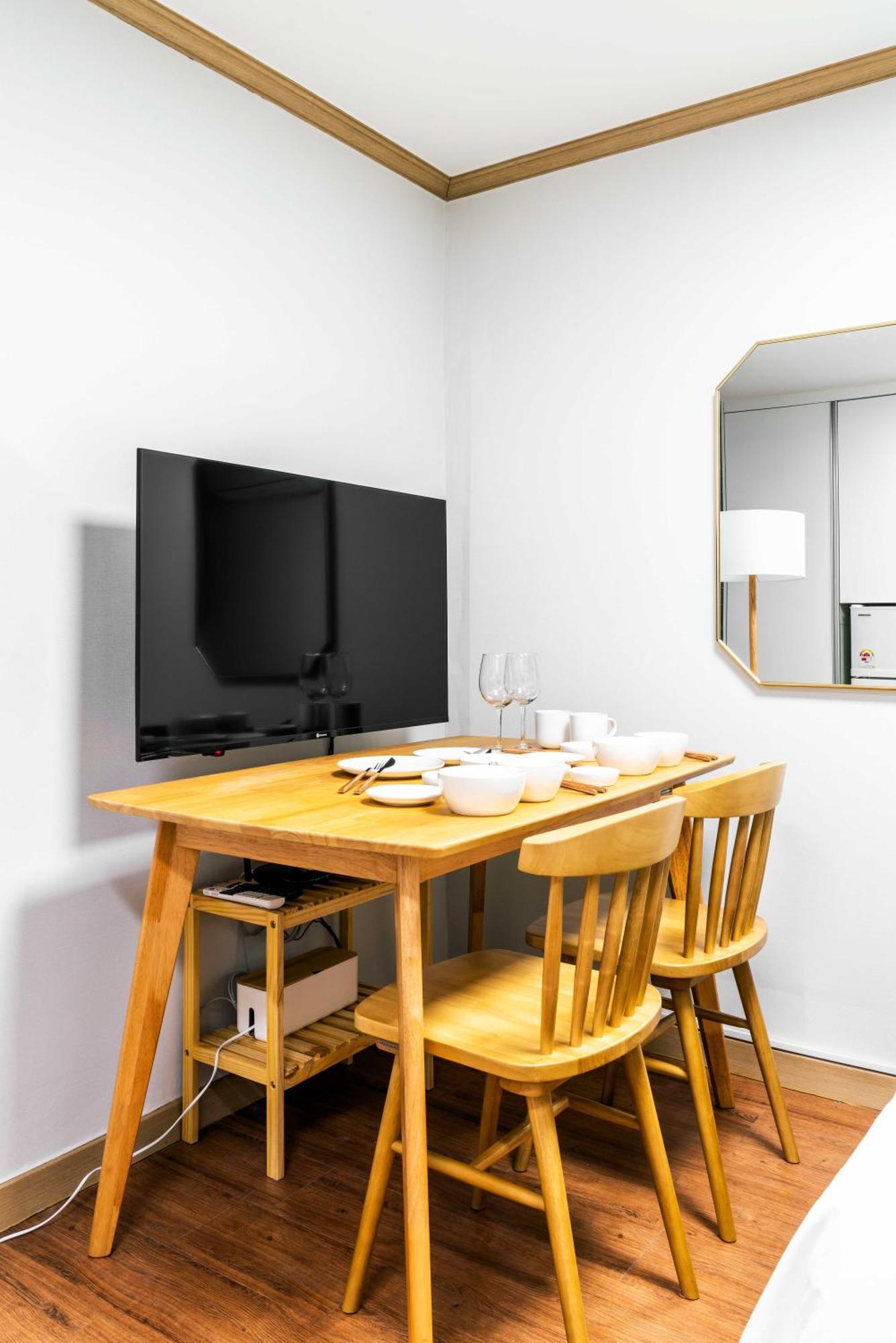 Apartment House Tori Seoul