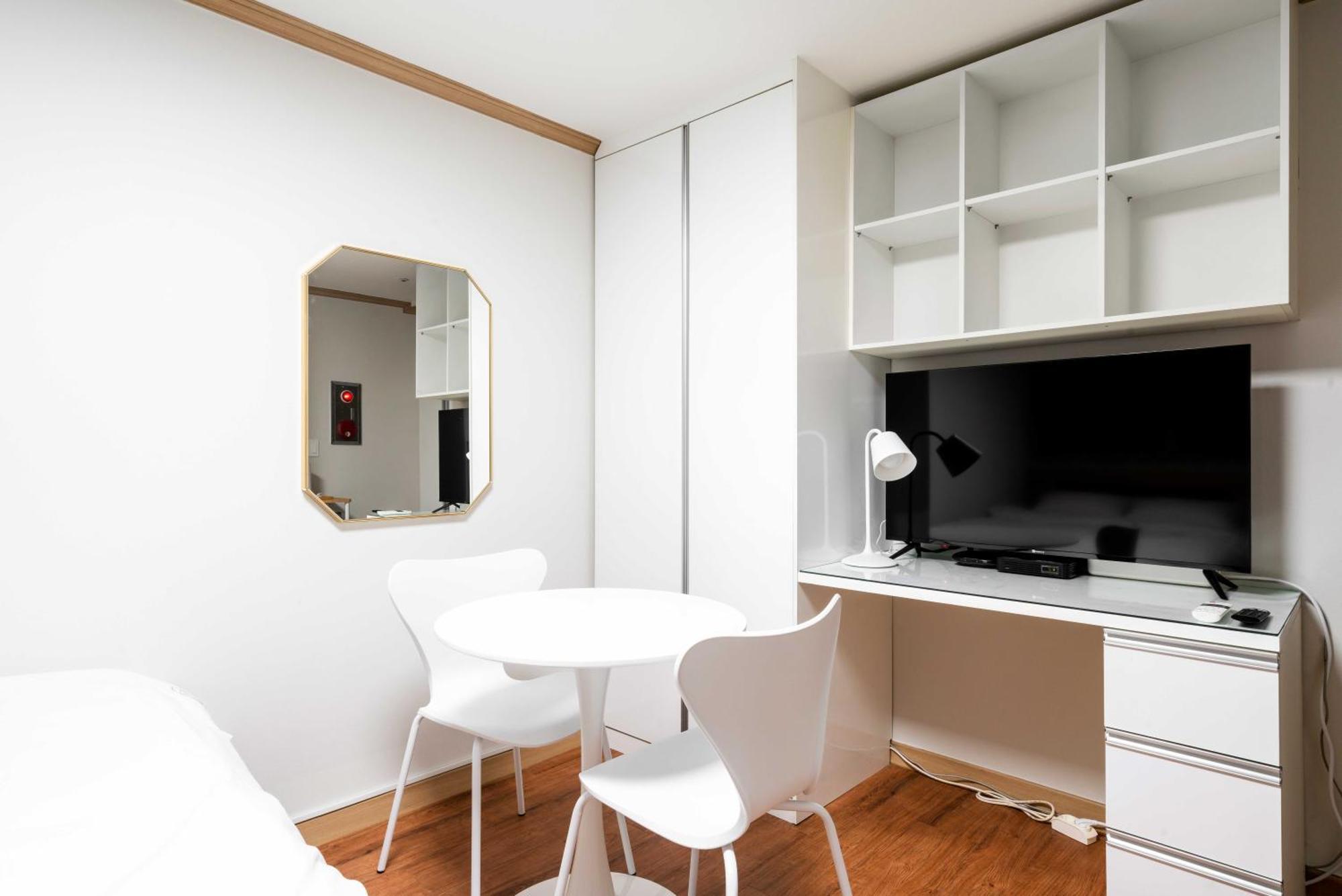 Apartment House Tori Seoul