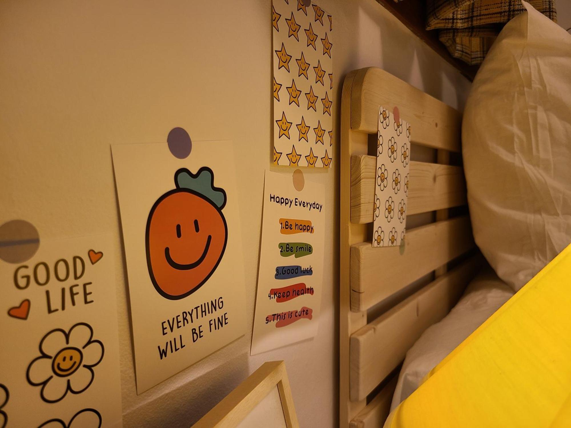 Staywhite #3room 8people #4bed #subway2line #shillimstation #gangnam #hongdae #airportbus6017 Apartment Seoul