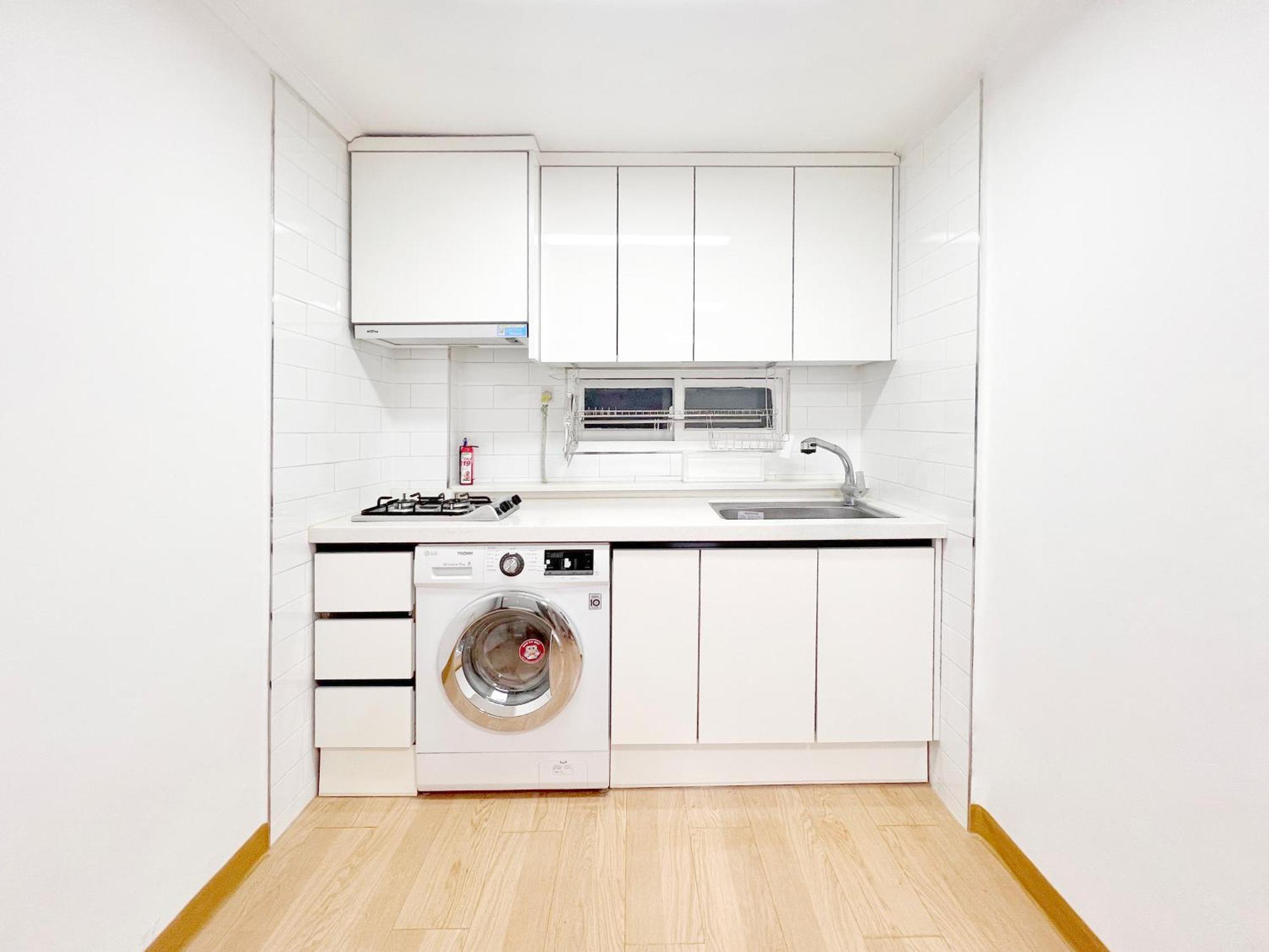 Heistay-30sec From Hongdae Subwaystop-elevator Villa Seoul