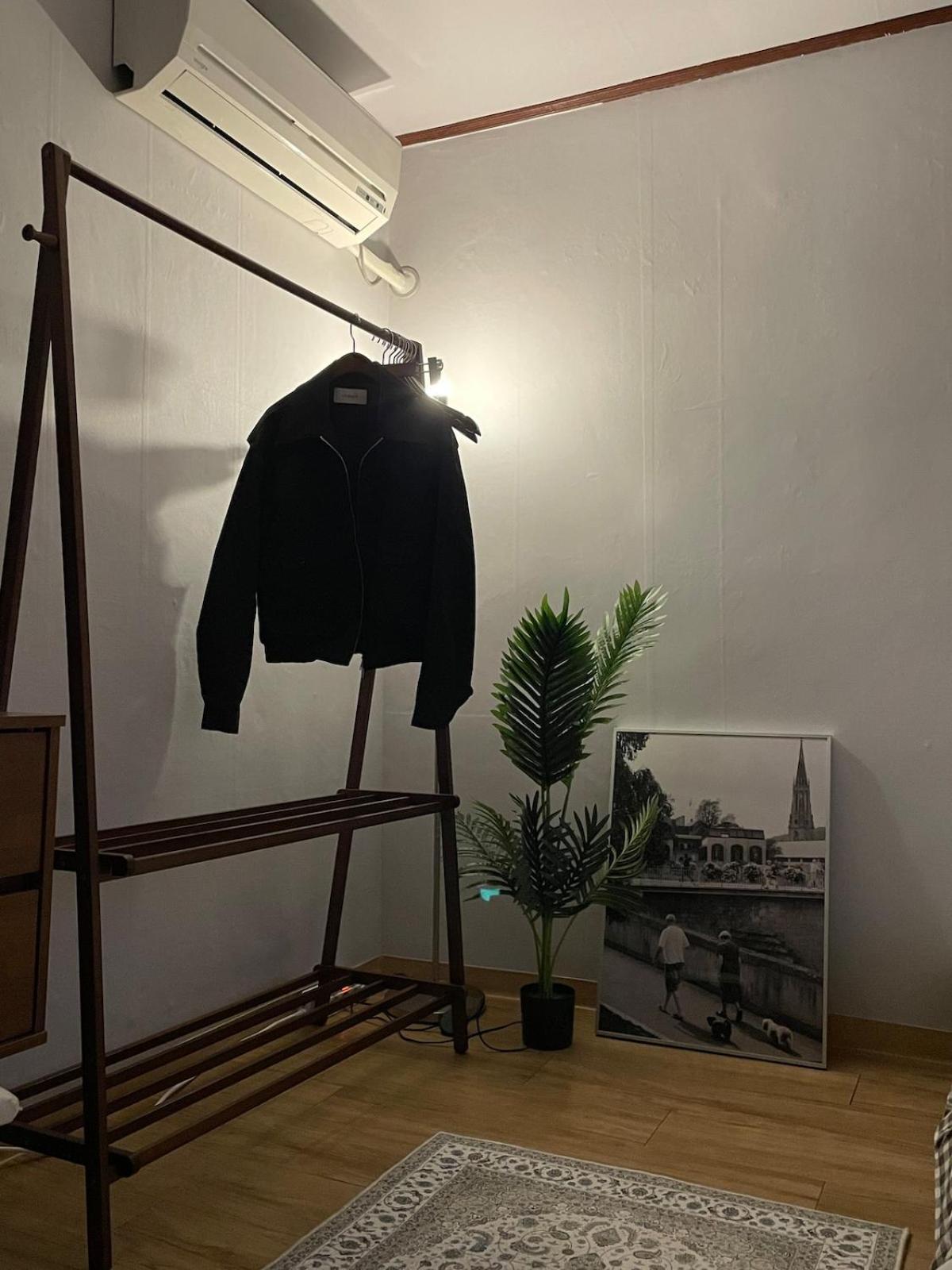 # Hongdae 10 Minutes # 4 For 12 People # Hongje Station 5 Minutes Seoul