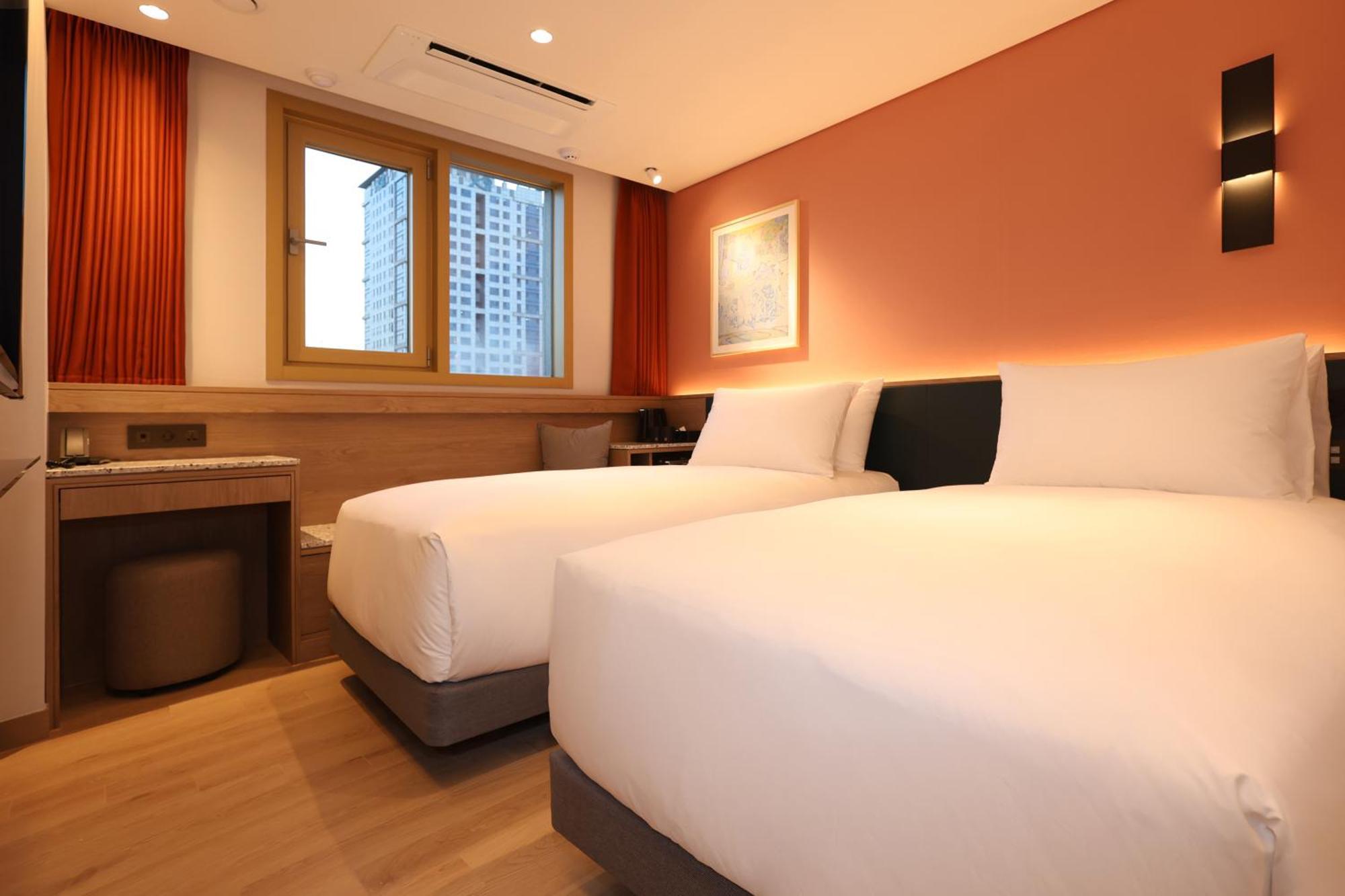 New Blanc Myeongdong 4* Seoul