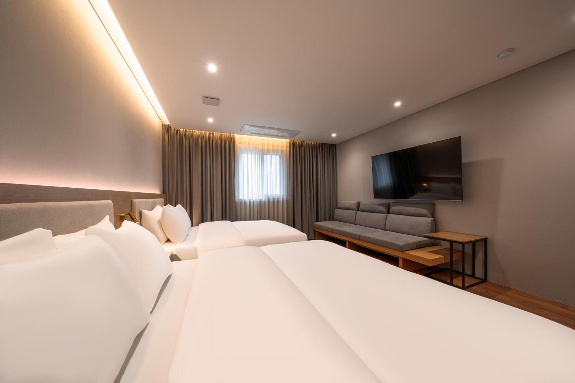 Comfort Yeouido Hotel