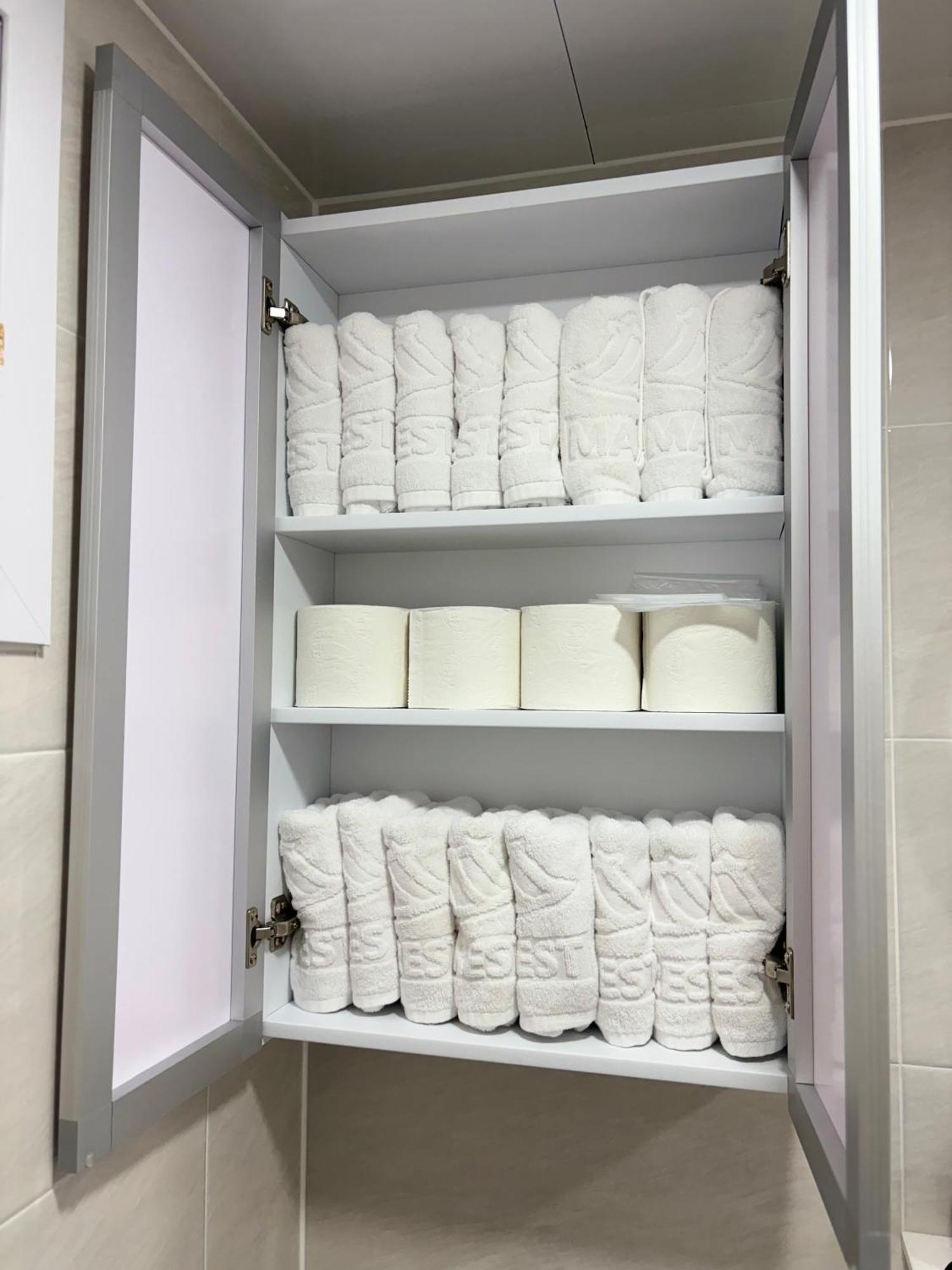 Modernstay Hongdae#mangwon Local Market 10mins, Hongdae, Airport Bus, Hanriver Park 10min,family